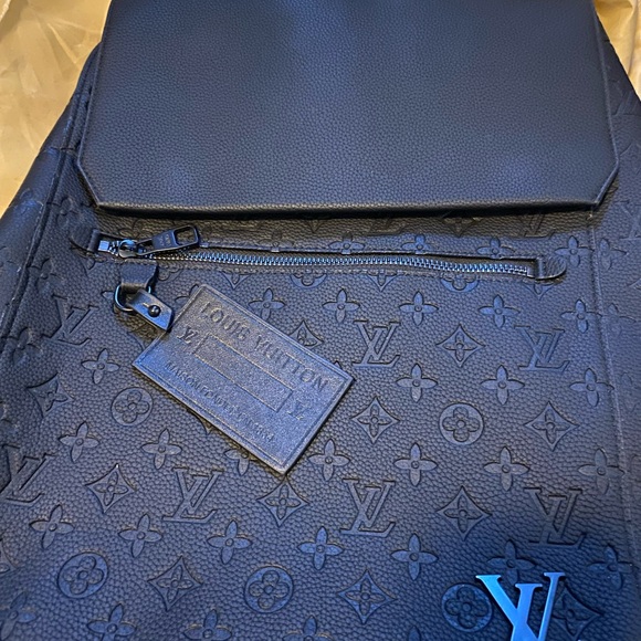 Louis Vuitton backpack brand new - Picture 2 of 2